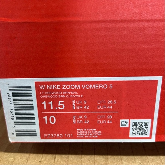 Nike Women’s Size 11.5 Zoom Vomero 5 Orewood BRN/SAIL Men’s 10 - Picture 9 of 9